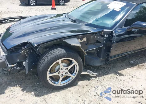 2002 Chevrolet Corvette z USA, uszkodzony, nr VIN 1G1YY32G725105771